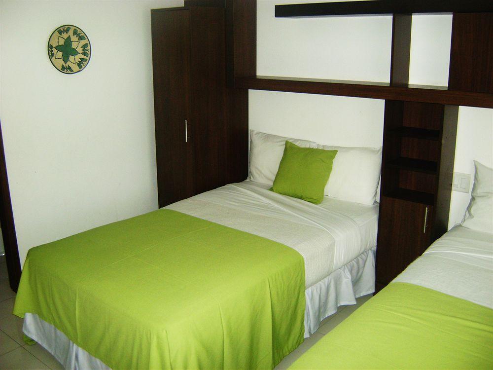 AZ Hotel&Suites Panamaváros Kültér fotó