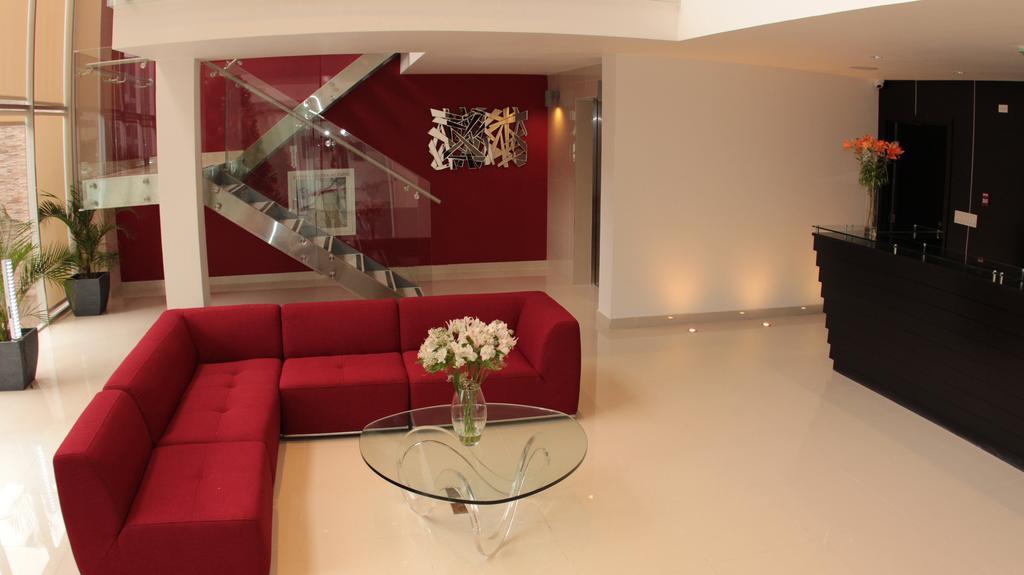 AZ Hotel&Suites Panamaváros Kültér fotó