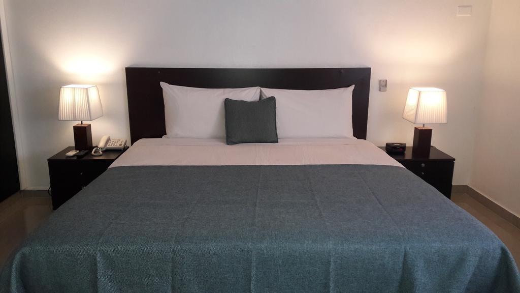 AZ Hotel&Suites Panamaváros Kültér fotó