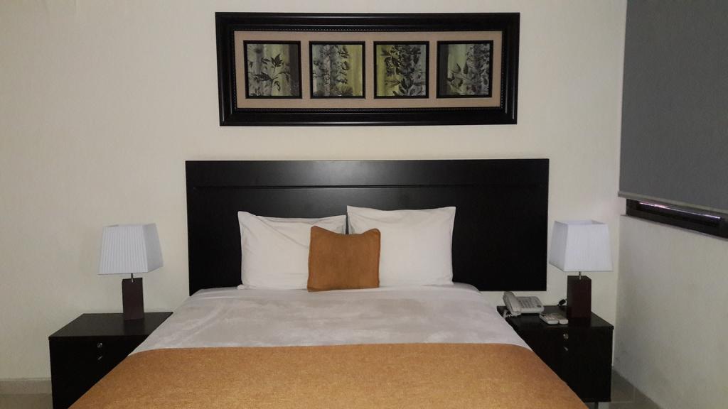 AZ Hotel&Suites Panamaváros Kültér fotó