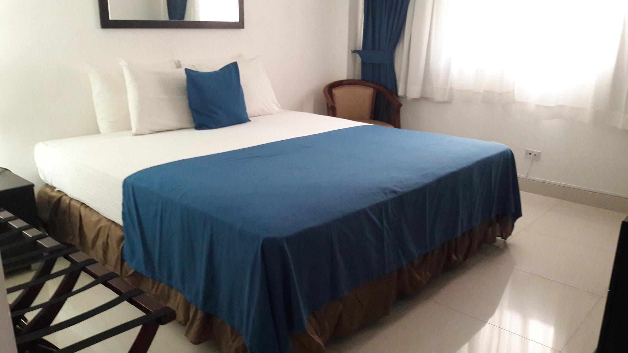 AZ Hotel&Suites Panamaváros Kültér fotó