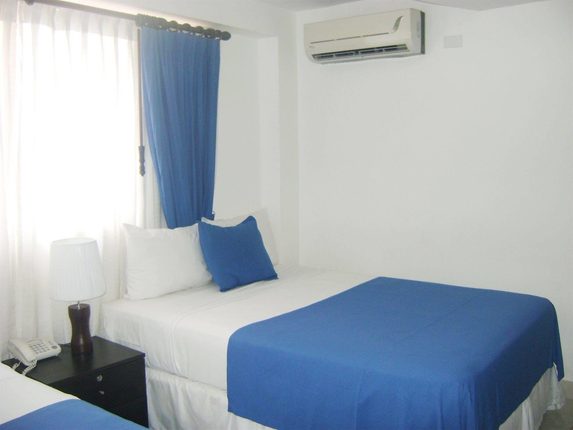 AZ Hotel&Suites Panamaváros Kültér fotó