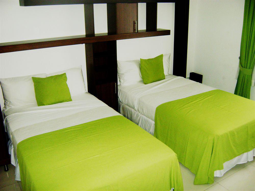 AZ Hotel&Suites Panamaváros Kültér fotó